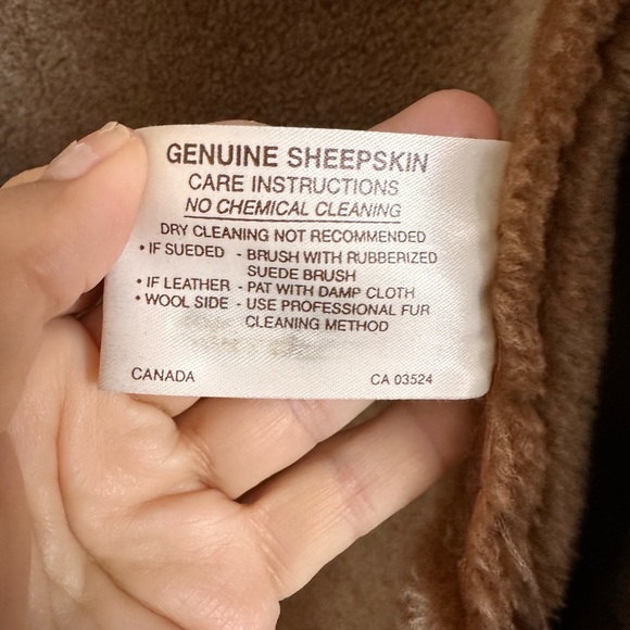 Hide society genuine sheepskin Brown Shearling Coat and hat - Picture 7 of 13